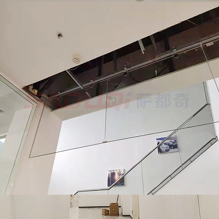 【江蘇擋煙垂壁】防火玻璃擋煙垂壁做多長(zhǎng)一塊？